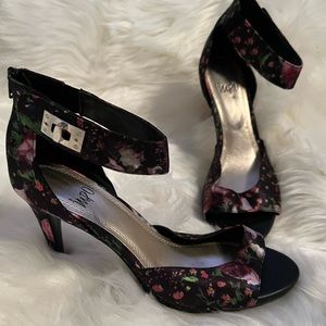 Black and pink floral ankle strap sandal size 8